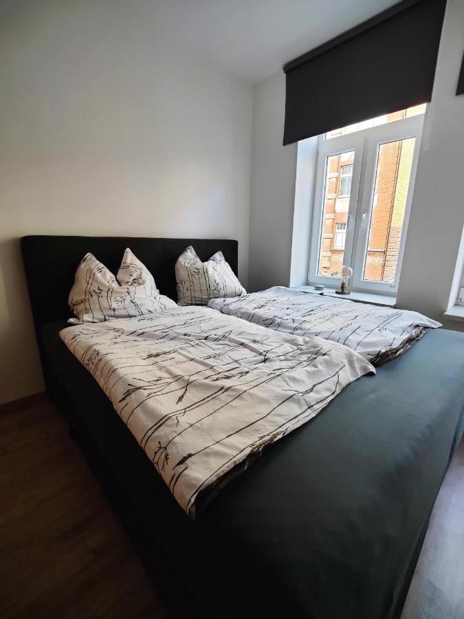 Neu Sanierte Wohnung Mit Balkon Und Stellplatz Ерфурт Екстериор снимка