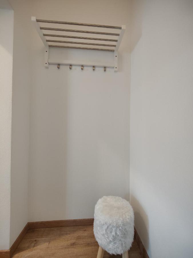 Neu Sanierte Wohnung Mit Balkon Und Stellplatz Ерфурт Екстериор снимка