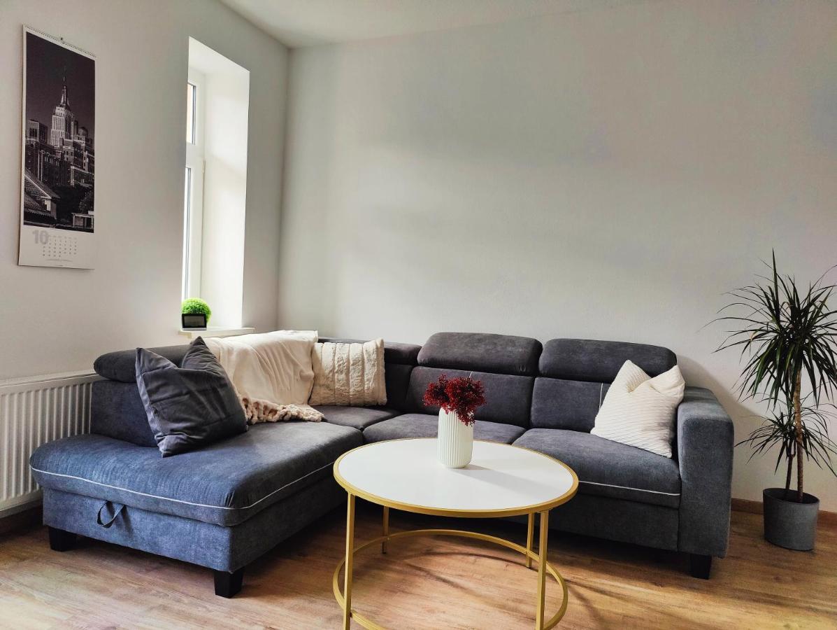 Neu Sanierte Wohnung Mit Balkon Und Stellplatz Ерфурт Екстериор снимка